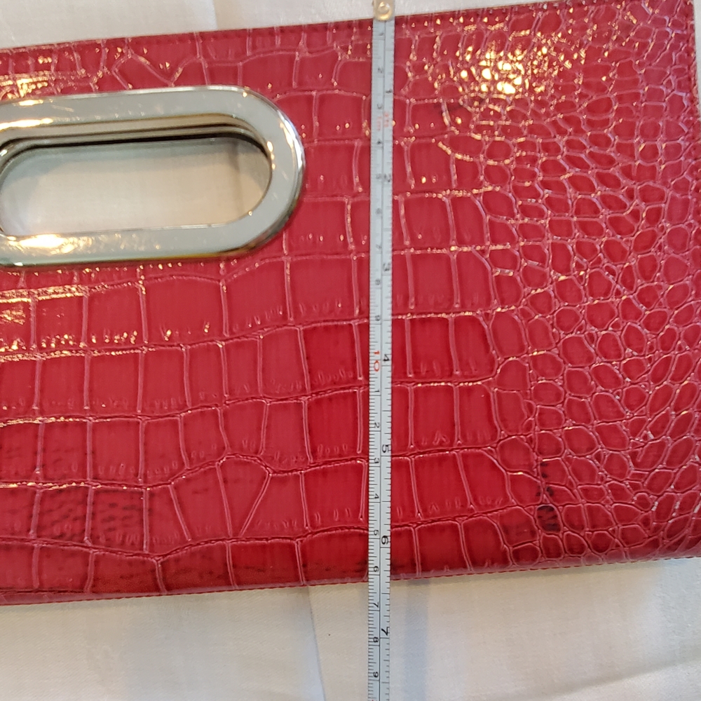 Chic Red Crocodile-Patterned Clutch - image 4